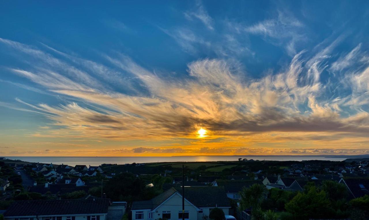 The Mounts Bay Inn Mullion Esterno foto