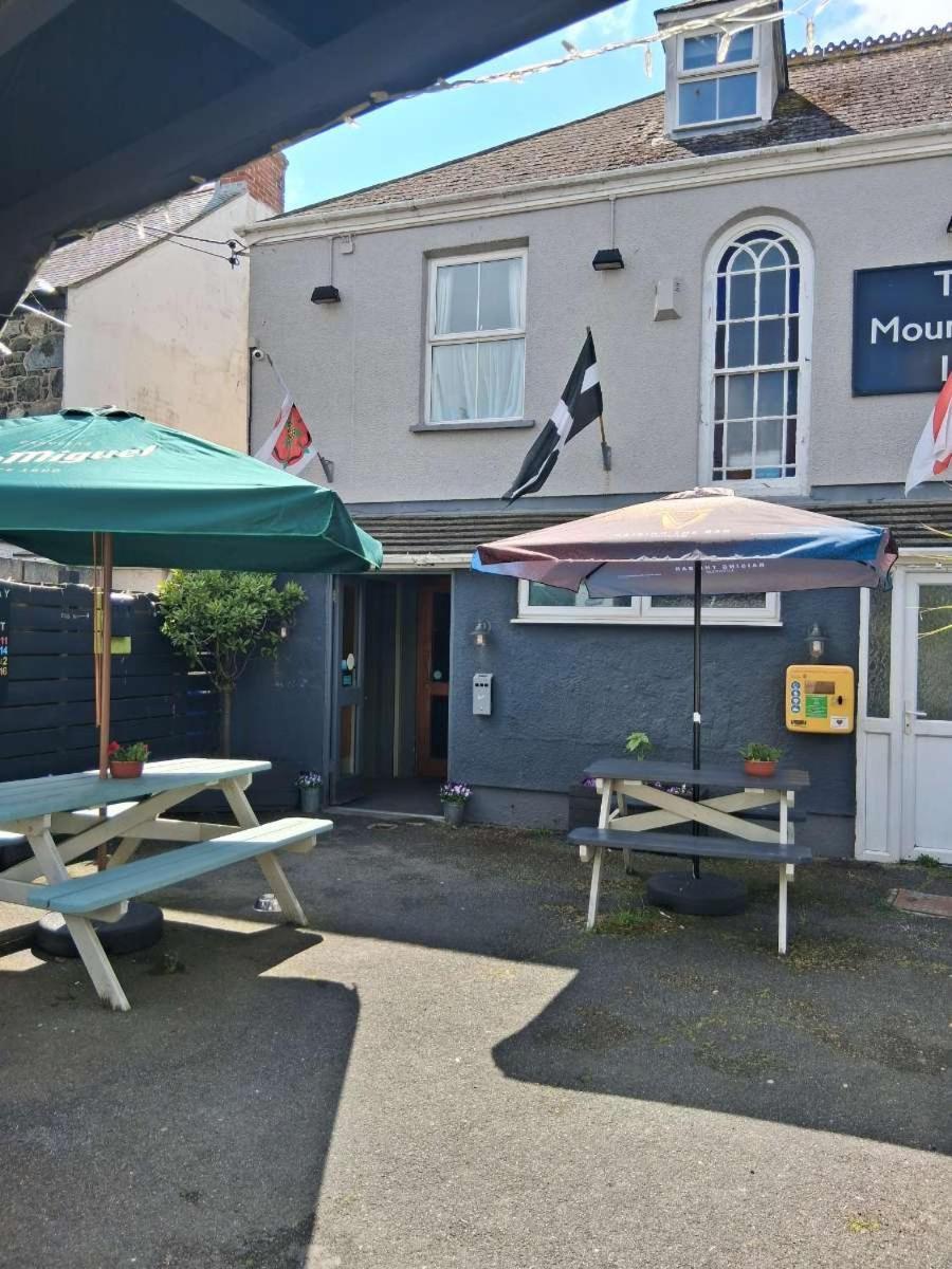 The Mounts Bay Inn Mullion Esterno foto