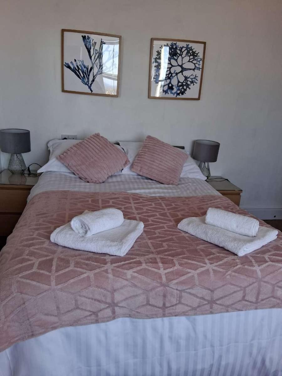 The Mounts Bay Inn Mullion Esterno foto