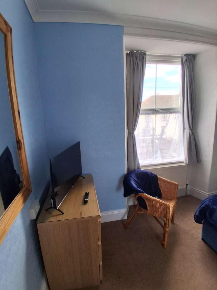 The Mounts Bay Inn Mullion Esterno foto